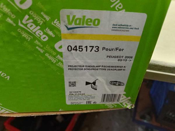 PHARE AVANT DROIT PEUGEOT 2008 2013-2016 - Vue 2